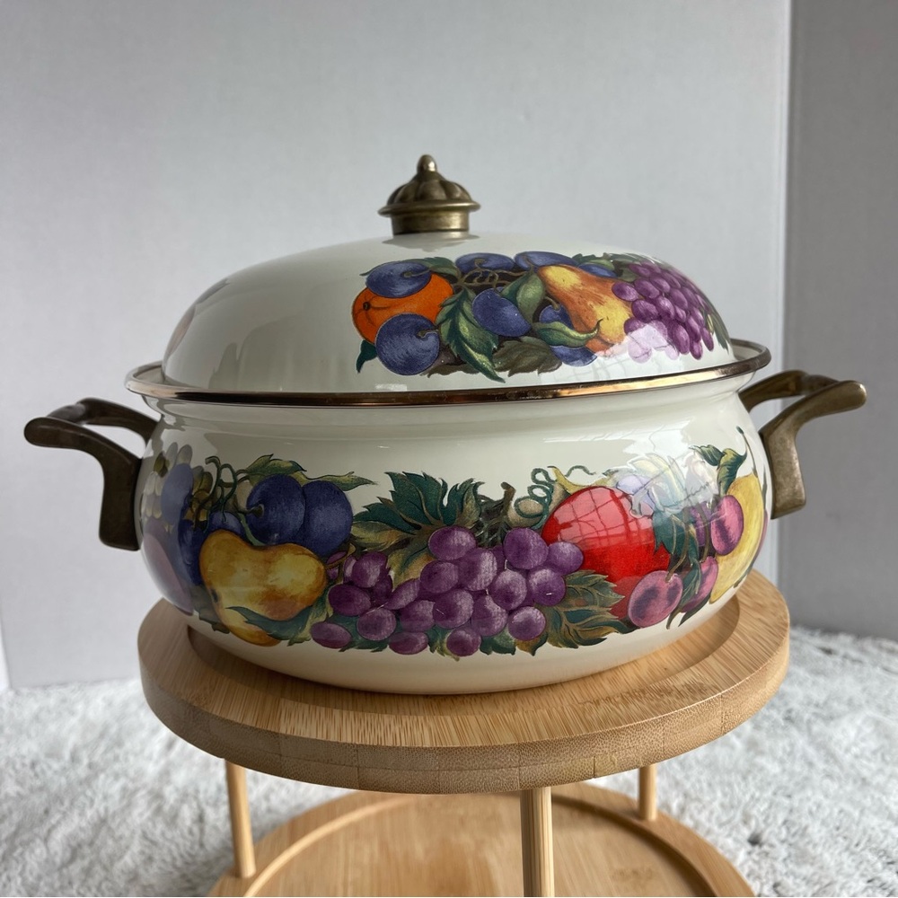 Vintage Fruit Motif Covered Casserole Dish - Cream Base with Multicolor Fruit